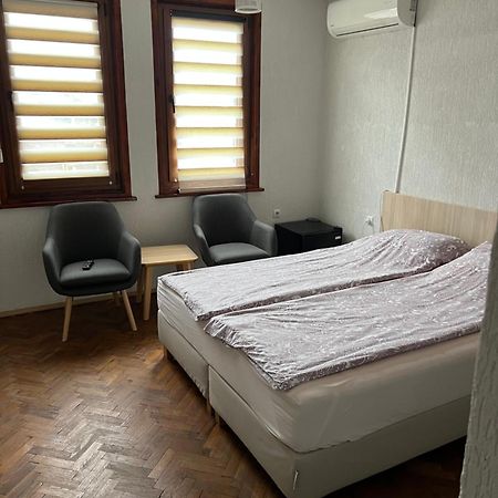 White Guest House 2 カルロヴォ エクステリア 写真